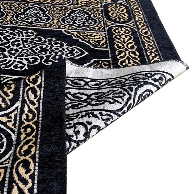 Tapis de prière musulman noir en chenille lavable élégant - Mes Tapis De Prière