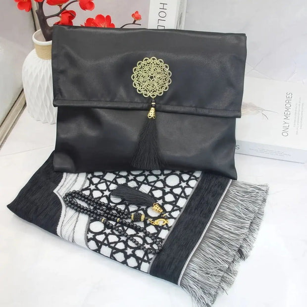 Tapis de prière musulman noir avec sac et perles incluses - Mes Tapis De Prière